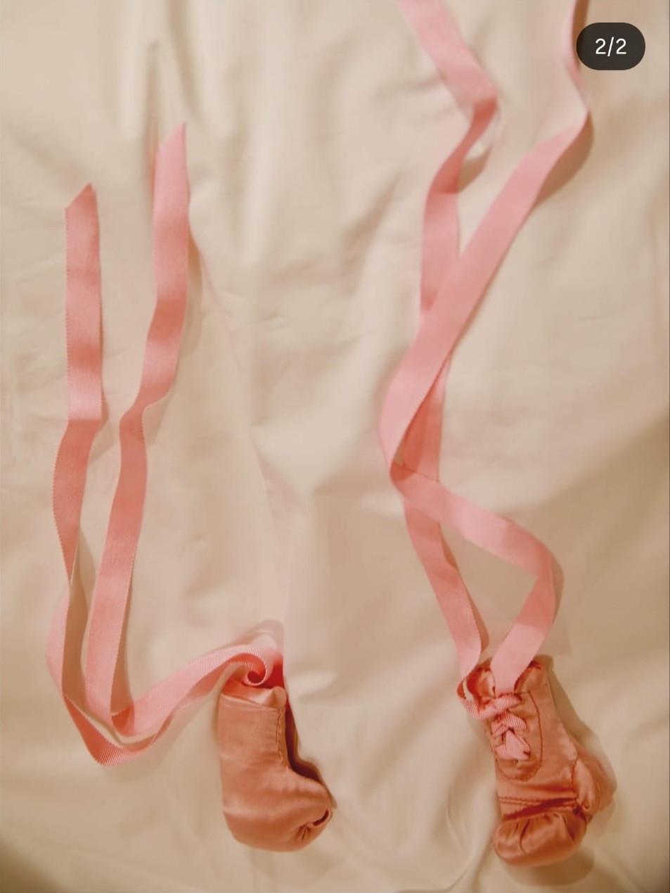 Rihanna a devenit mamă pentru a treia oară. Prima imagine cu fiica ei şi numele neobişnuit ales 1009916