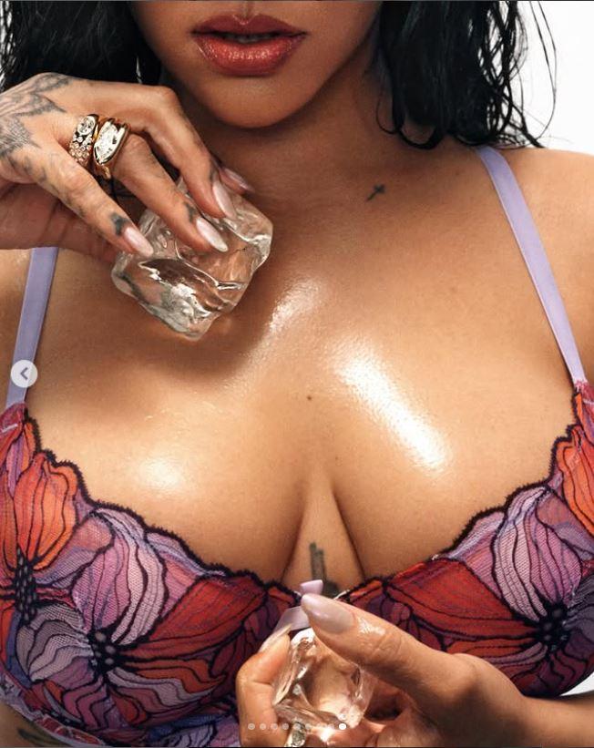 Rihanna a devenit mamă pentru a treia oară. Prima imagine cu fiica ei şi numele neobişnuit ales 1009919