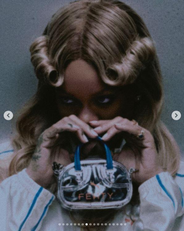 Rihanna a devenit mamă pentru a treia oară. Prima imagine cu fiica ei şi numele neobişnuit ales 1009937