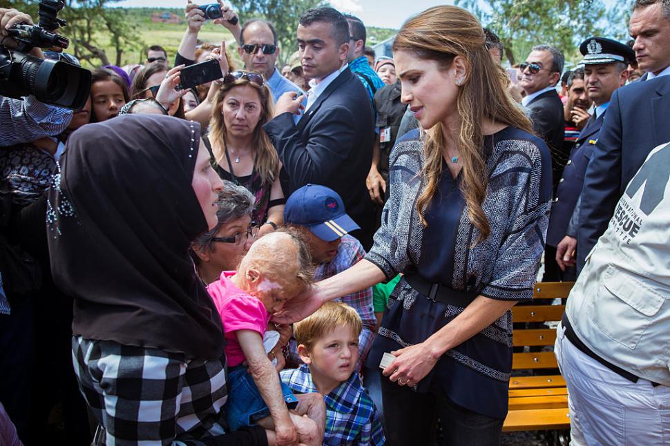 Ipostaza în care a fost surprinsă Rania, regina glamour a Iordaniei. Fotografia s-a viralizat 1010795