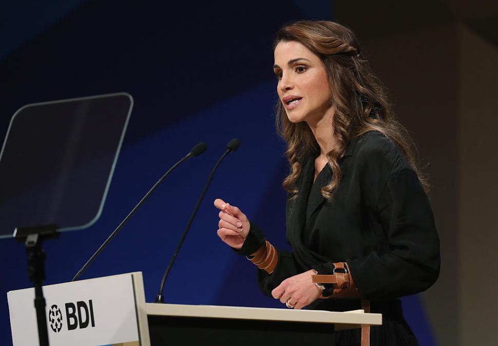 Ipostaza în care a fost surprinsă Rania, regina glamour a Iordaniei. Fotografia s-a viralizat 1010797