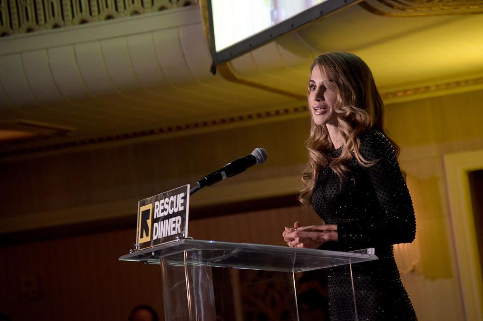 Ipostaza în care a fost surprinsă Rania, regina glamour a Iordaniei. Fotografia s-a viralizat 1010798