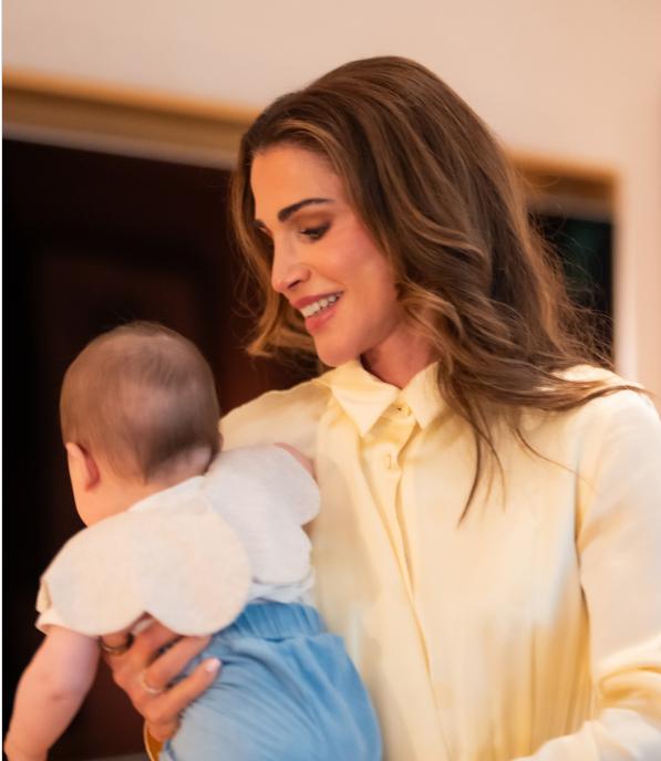 Ipostaza în care a fost surprinsă Rania, regina glamour a Iordaniei. Fotografia s-a viralizat 1010828