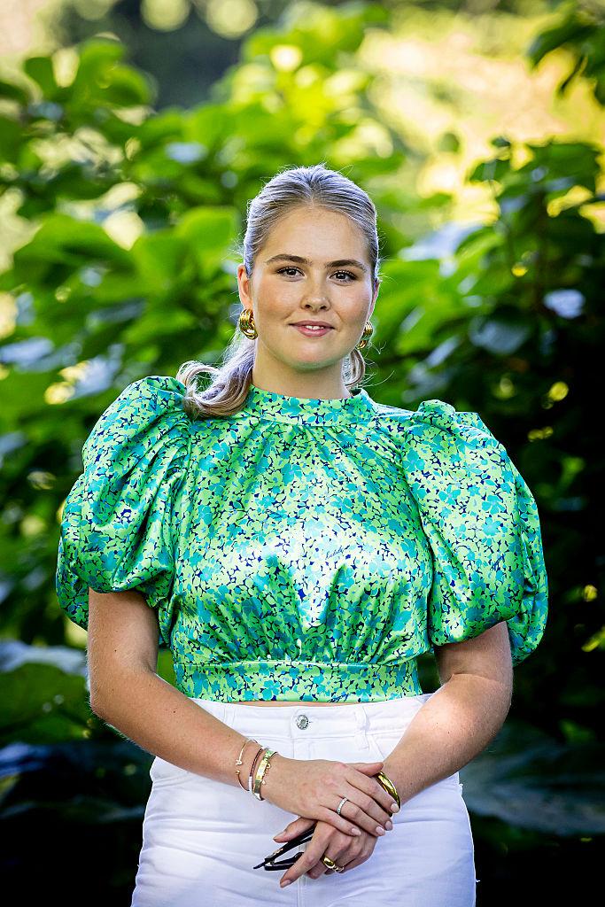 Amalia, prinţesa moştenitoare a Ţărilor de Jos, a început serviciul militar, devenind prima femeie din familia regală care face armată 1011296