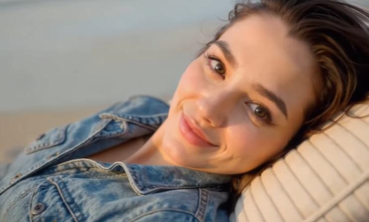 Mare scandal la Hollywood din cauza unei actrițe în ascensiune, care, de fapt, nu e reală. Cine este Tilly Norwood 1011141