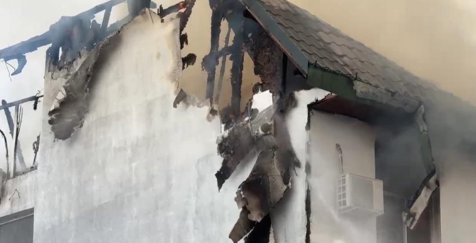 Noi detalii despre tragedia de la hotelul din Prahova. Tinerele care au murit în incendiu dormeau la mansardă și s-au intoxicat cu fum 1011057