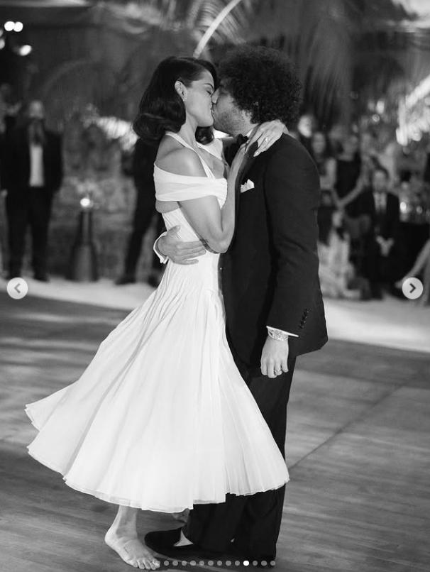 A dansat desculță la petrecerea plină de vedete. Imagini spectaculoase de la nunta Selenei Gomez 1011457