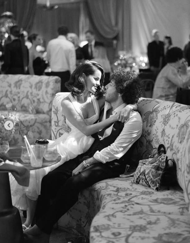 A dansat desculță la petrecerea plină de vedete. Imagini spectaculoase de la nunta Selenei Gomez 1011460