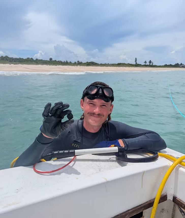 Descoperire extraordinară: o comoară scufundată acum 300 de ani de un uragan a fost, în sfârșit, recuperată 1011811