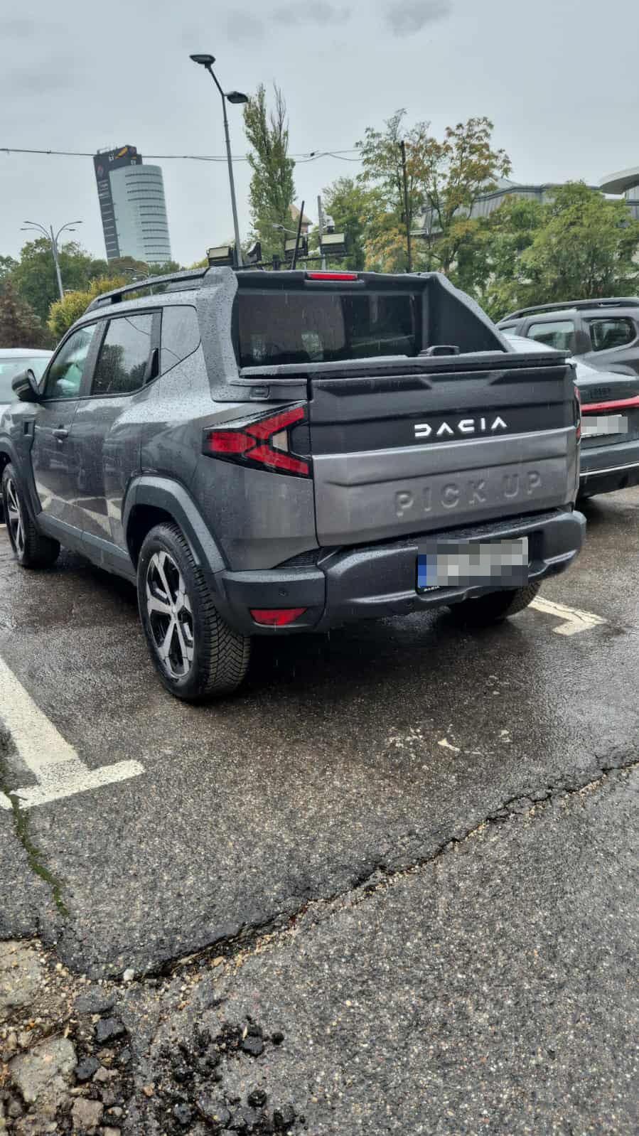 Sindicaliștii de la Guvern îl acuză pe Mihai Jurca că a cumpărat 17 mașini noi pentru consilierii de stat deși este „austeritate” 1011796