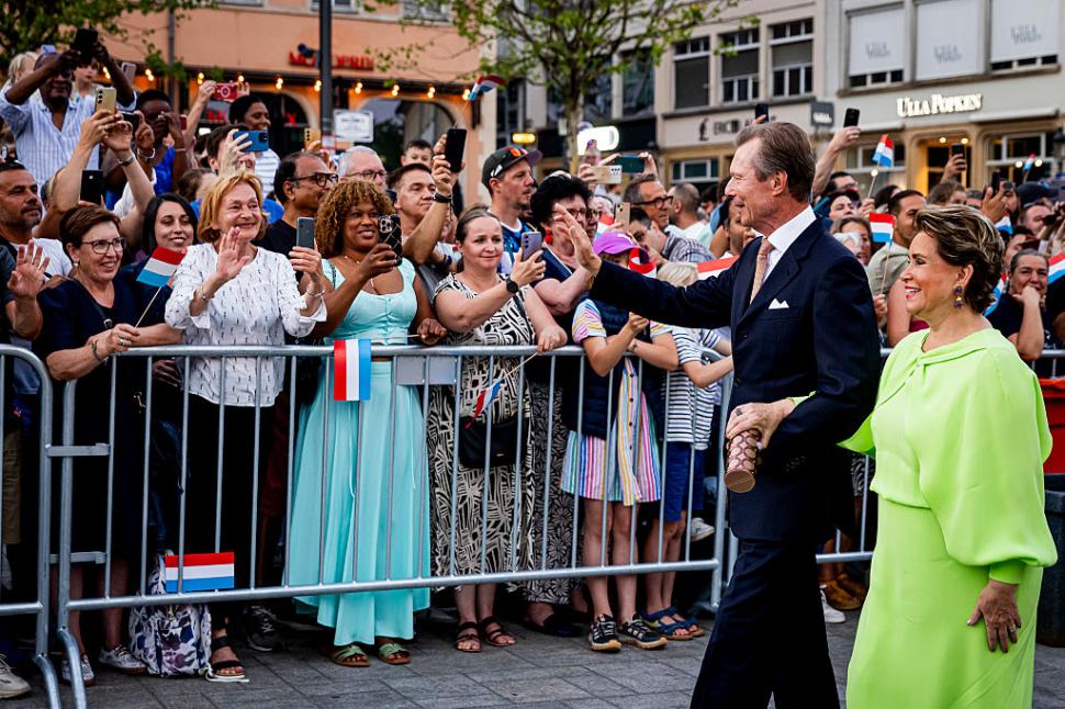 Marele Duce Henri al Luxemburgului a abdicat și l-a lăsat pe tron pe fiul său, Guillaume 1012021