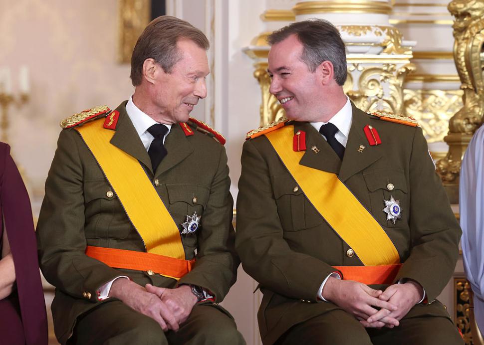 Marele Duce Henri al Luxemburgului a abdicat și l-a lăsat pe tron pe fiul său, Guillaume 1012025