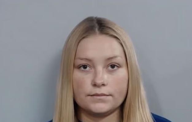 Și-a făcut selfie în timp ce năștea, dar după câteva ore a făcut un gest de neînțeles, care i-a oripilat pe apropiați 1012080