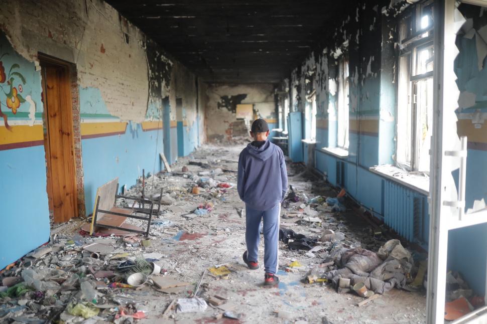 Familii sfâșiate, copii crescuți în frig și teamă. „Ce am învățat după șapte ani pe linia frontului din Ucraina” 1011775