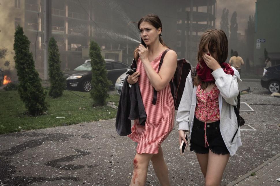 Familii sfâșiate, copii crescuți în frig și teamă. „Ce am învățat după șapte ani pe linia frontului din Ucraina” 1011780