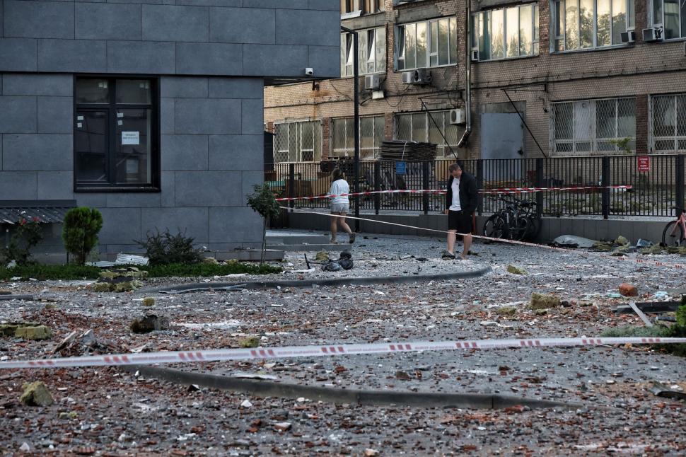 Familii sfâșiate, copii crescuți în frig și teamă. „Ce am învățat după șapte ani pe linia frontului din Ucraina” 1011790