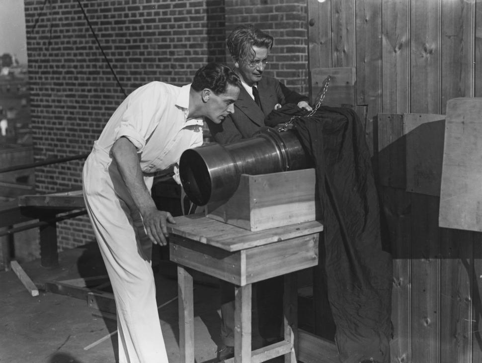 Primul om care a apărut vreodată la televizor. Povestea tânărului care a ajuns vedetă fără să știe 1011180