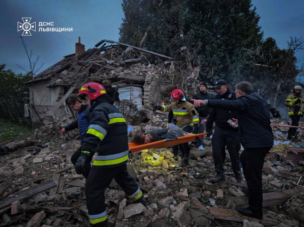 Rusia a atacat masiv Ucraina cu drone și rachete trase din Marea Neagră. NATO a ridicat avioanele F-35 în aer 1012377