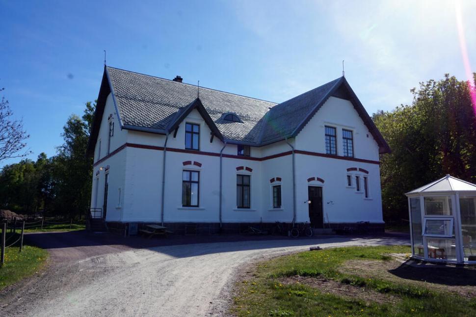 „Cea mai luxoasă închisoare din lume” este în Europa: Pe „Insula Diavolului”, fiecare deținut are o casă, poate pescui și juca tenis 1012673