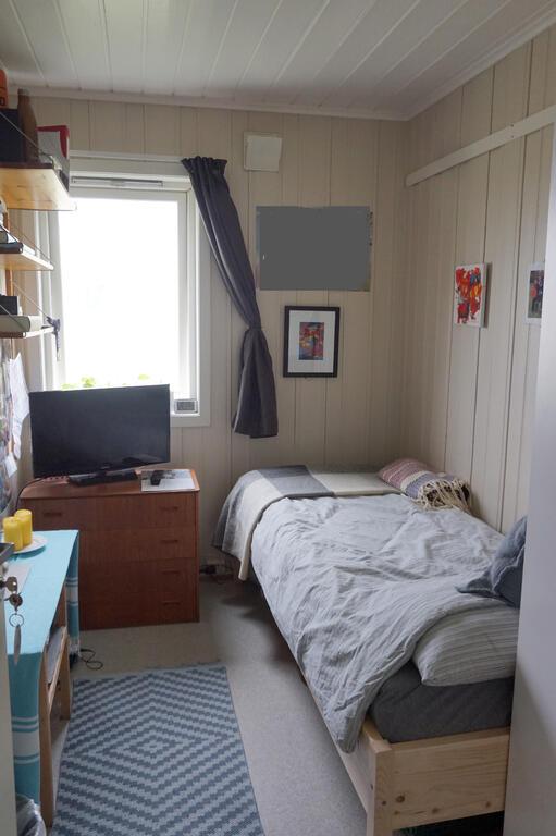 „Cea mai luxoasă închisoare din lume” este în Europa: Pe „Insula Diavolului”, fiecare deținut are o casă, poate pescui și juca tenis 1012681