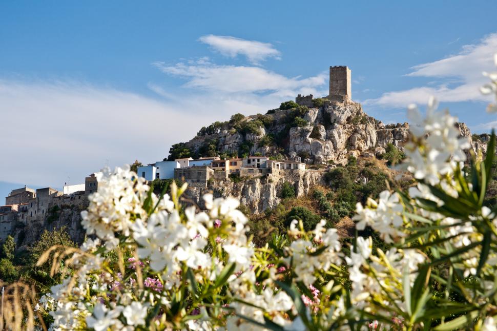 Unde au dispărut oamenii din Sardinia? Toată lumea se întreabă ce se întâmplă pe una dintre cele mai frumoase insule din lume 1012511
