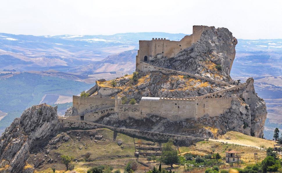 Cum este, de fapt, viața într-un oraș italian cu case de 1 euro 1012692