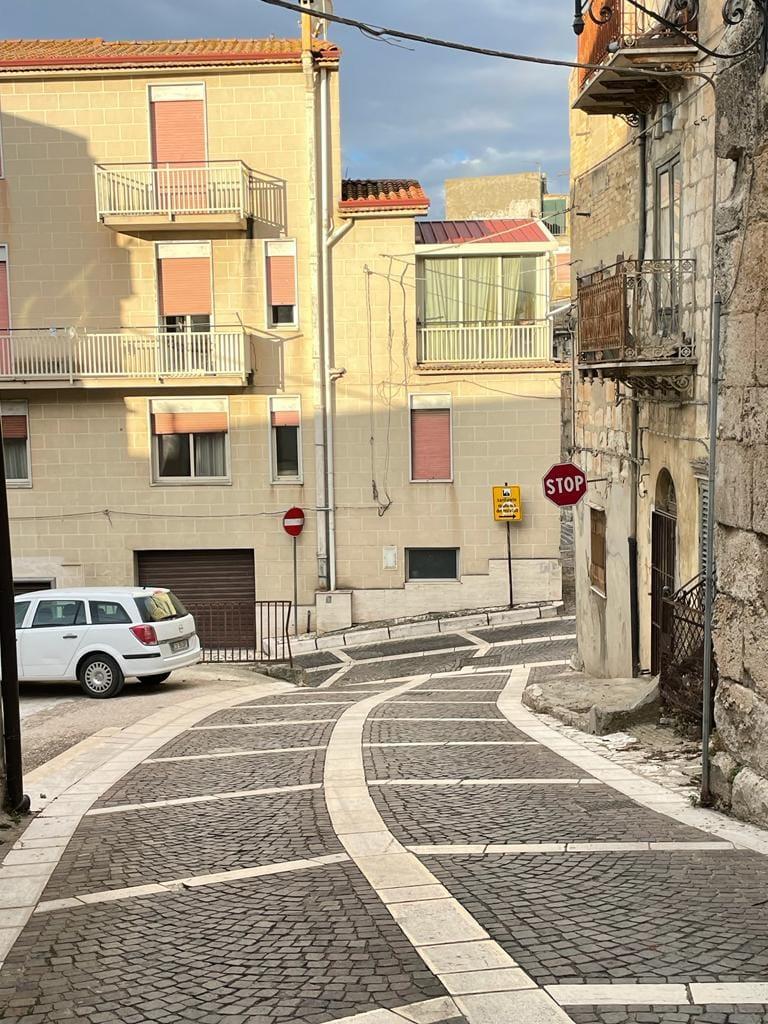 Cum este, de fapt, viața într-un oraș italian cu case de 1 euro 1012703