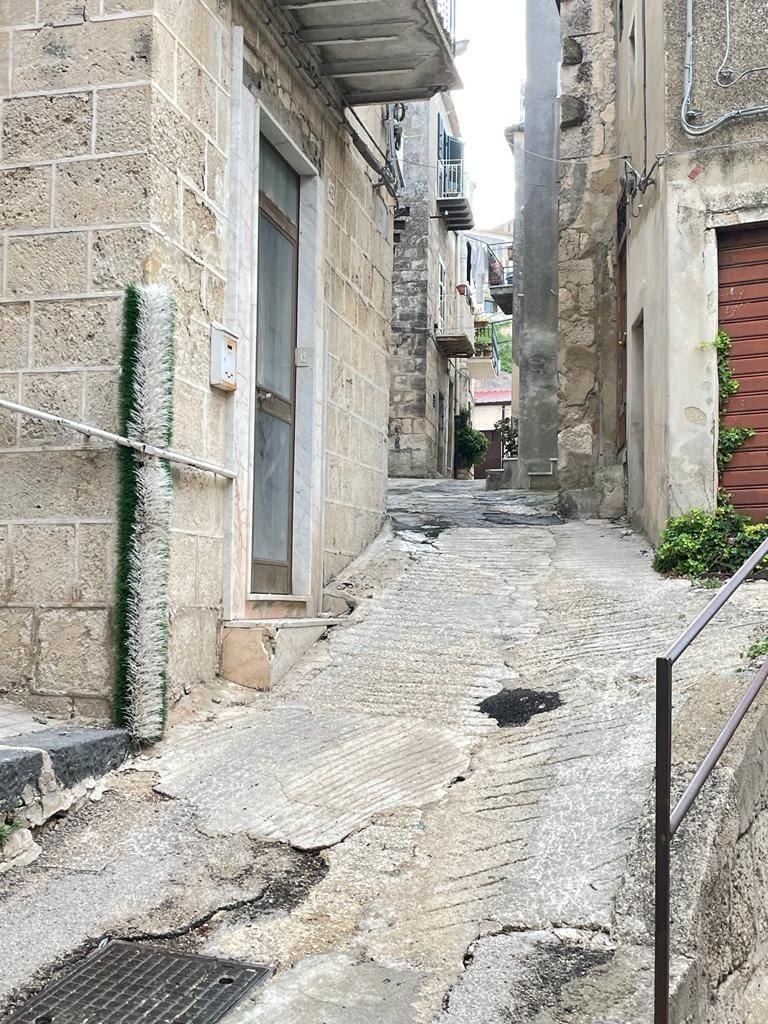 Cum este, de fapt, viața într-un oraș italian cu case de 1 euro 1012710