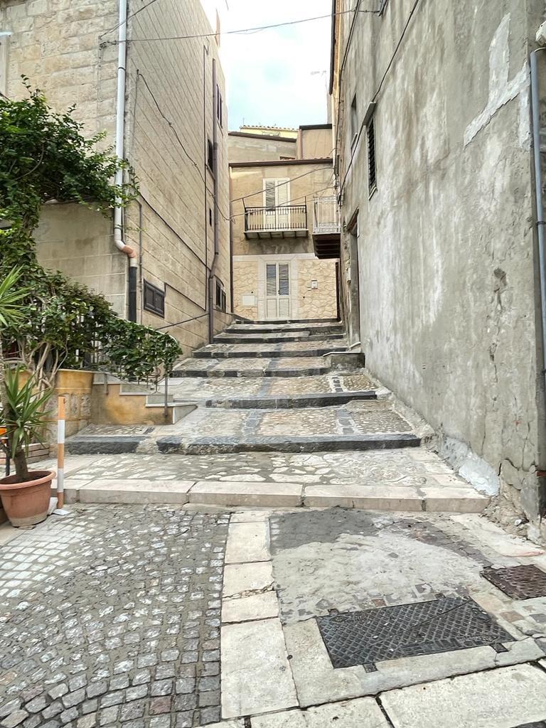 Cum este, de fapt, viața într-un oraș italian cu case de 1 euro 1012718