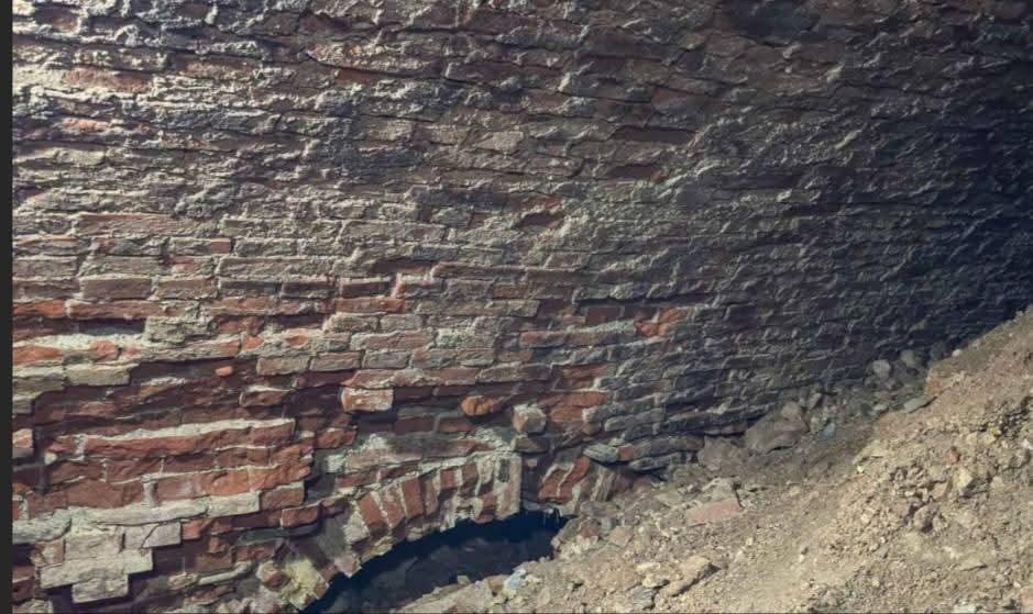 Descoperire arheologică istorică în România, la Mănăstirea Neamț: Legenda spune că tunelul găsit acum e din vremea lui Ștefan cel Mare 1012633