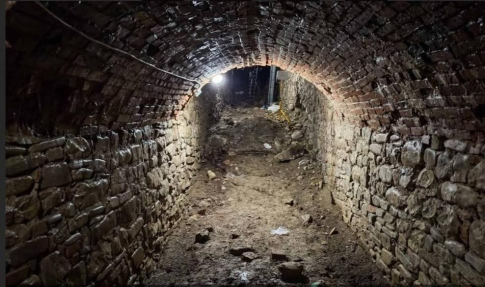 Descoperire arheologică istorică în România, la Mănăstirea Neamț: Legenda spune că tunelul găsit acum e din vremea lui Ștefan cel Mare 1012636