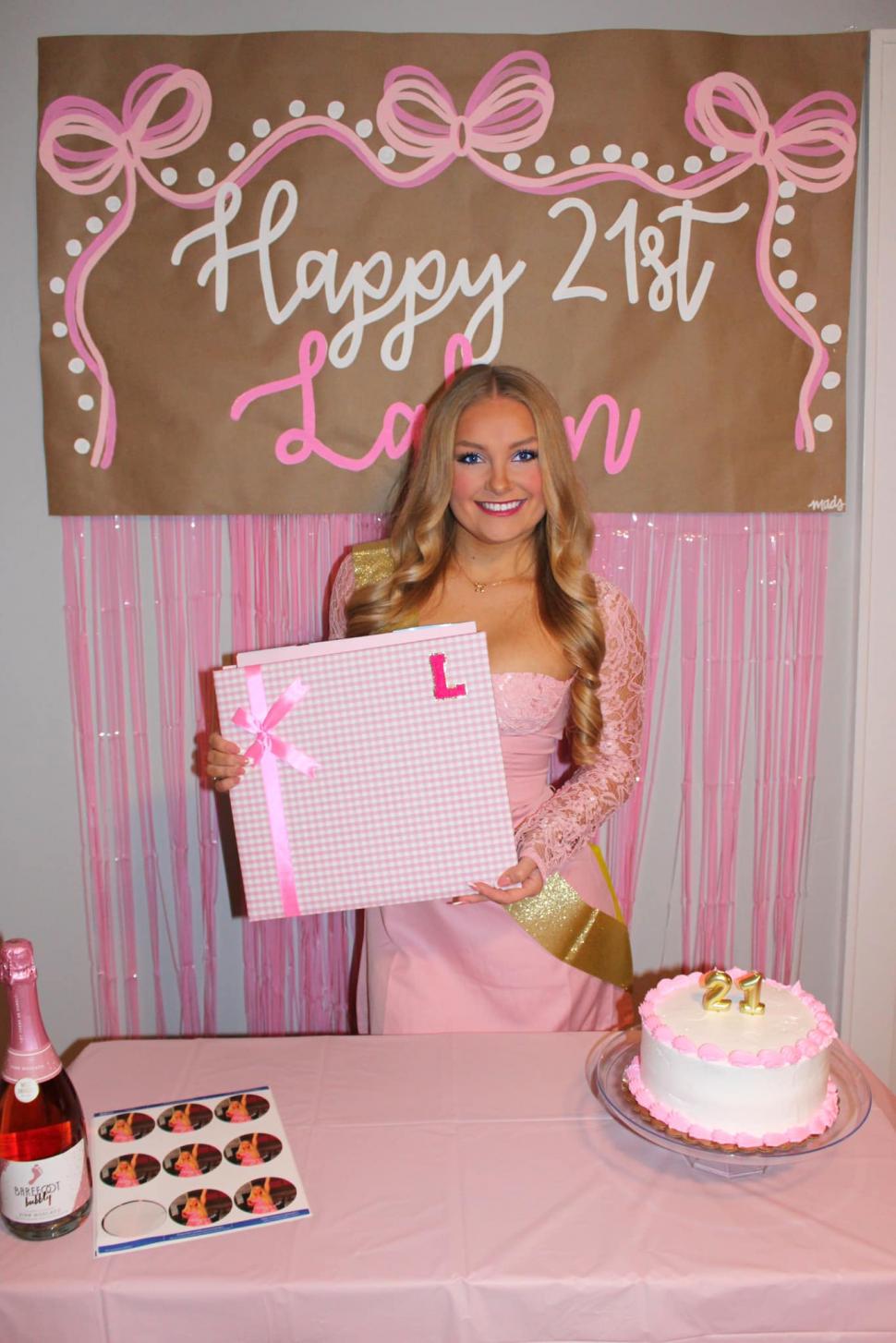 Secretul teribil pe care l-a ascuns o regină a frumuseții, care i-a distrus viitorul și a trimis-o în final în arest  1012959