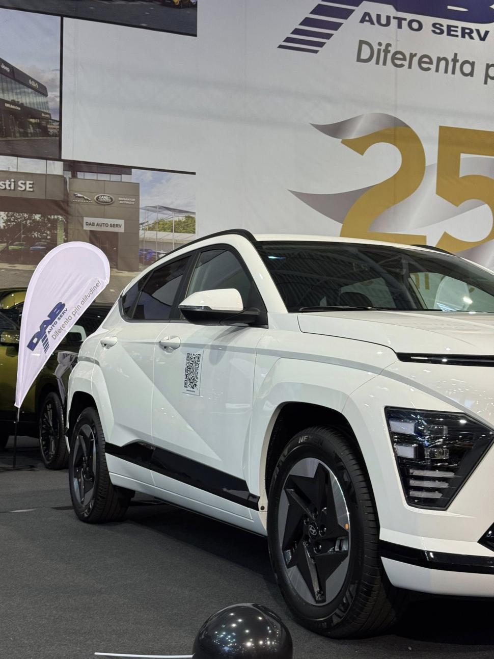 A început SAB 2025. Program şi bilete. Ce maşină a devenit vedeta salonului 1013354