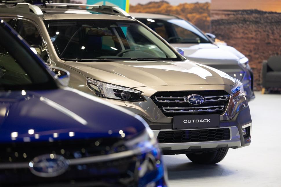 A început SAB 2025. Program şi bilete. Ce maşină a devenit vedeta salonului 1013364