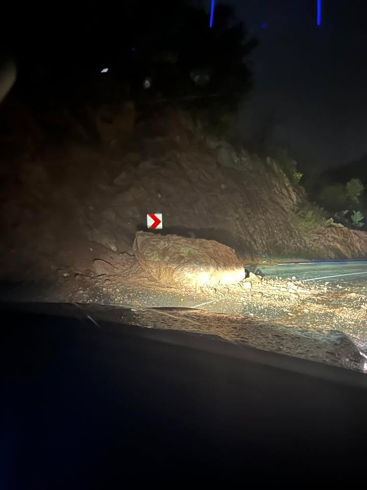 Bulgaria, devastată de inundaţii şi ninsori. Mai multe hoteluri au fost inundate şi şcolile au fost închise din cauza vremii extreme 1013138