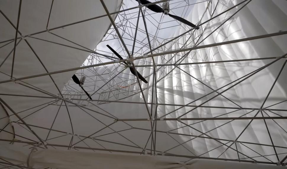 China a lansat cea mai mare eoliană gonflabilă din lume, care poate să zboare la altitudini mari: Cum arată și cât produce S1500 1013324