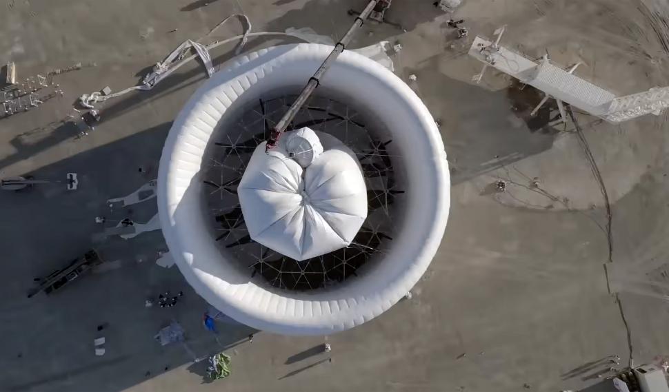 China a lansat cea mai mare eoliană gonflabilă din lume, care poate să zboare la altitudini mari: Cum arată și cât produce S1500 1013325