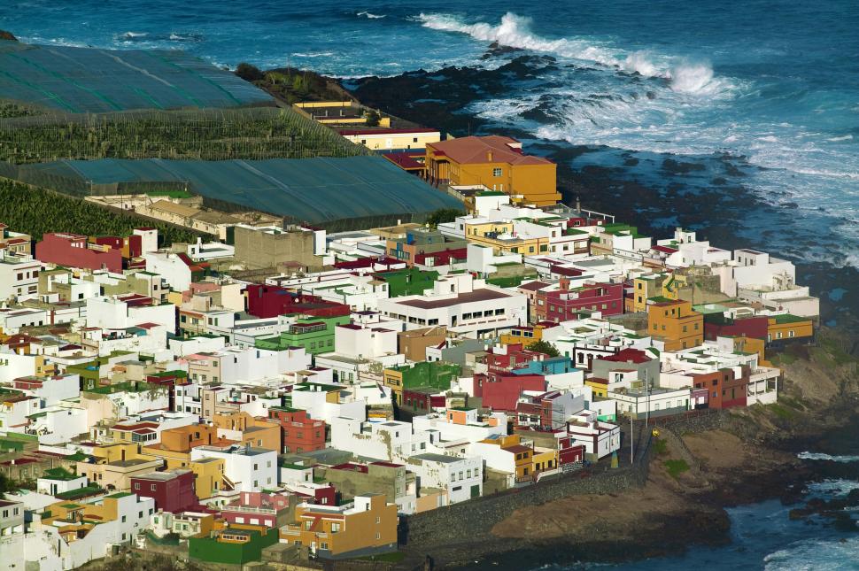 „Am cumpărat cu 500.000 € o casă în Spania în 2001, azi valorează cu 150.000 € mai puțin”. Capcana în care au căzut sute de străini 1013632