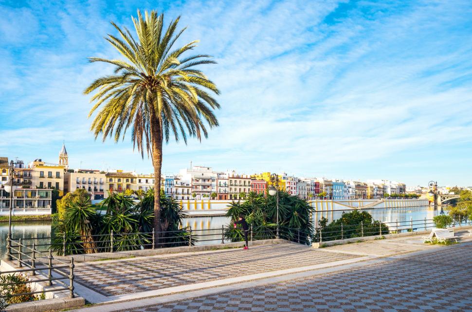 „Am cumpărat cu 500.000 € o casă în Spania în 2001, azi valorează cu 150.000 € mai puțin”. Capcana în care au căzut sute de străini 1013636