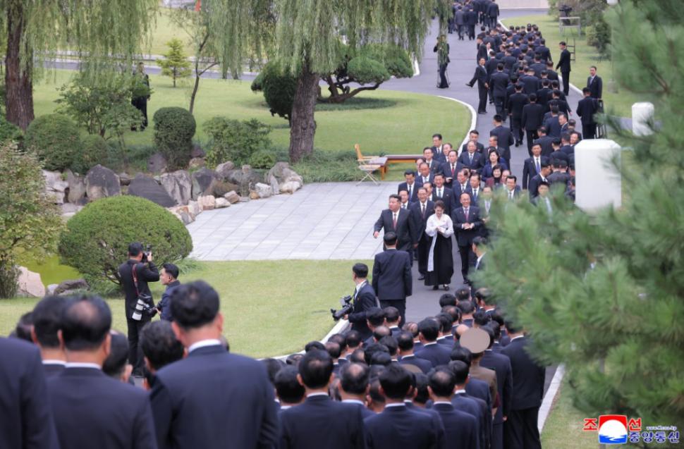 Toate semnele care arată că Kim Jong Un pregătește ceva cu adevărat uriaș la sfârșitul săptămânii 1013566