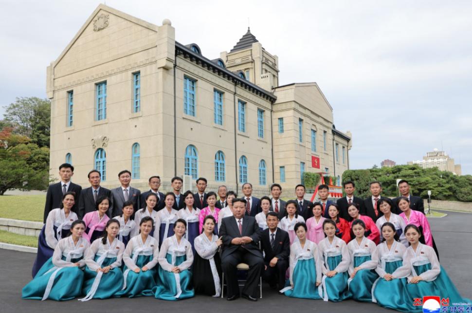 Toate semnele care arată că Kim Jong Un pregătește ceva cu adevărat uriaș la sfârșitul săptămânii 1013568