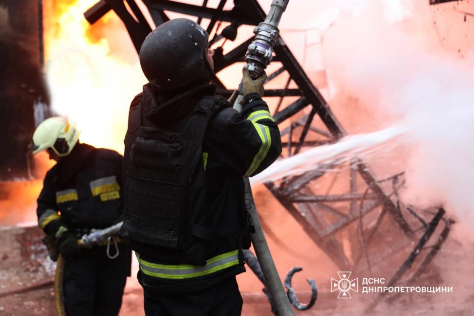 Zelenski le cere aliaţilor sisteme de apărare aeriană şi sancţiuni împotriva Rusiei după atacul devastator asupra reţelei energetice 1013867