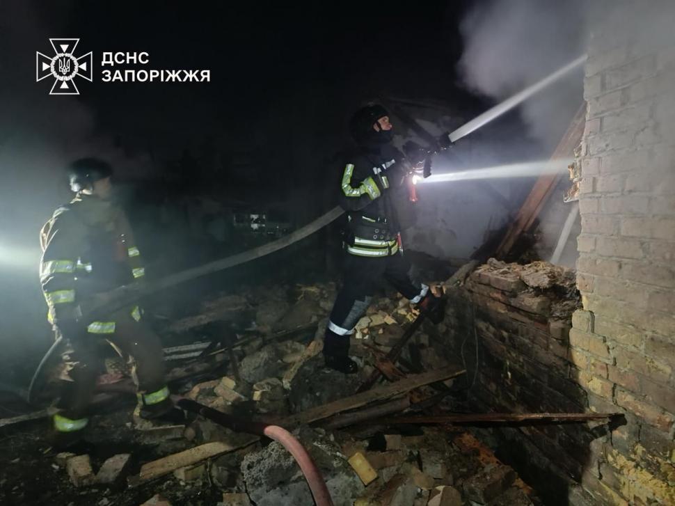 Zelenski le cere aliaţilor sisteme de apărare aeriană şi sancţiuni împotriva Rusiei după atacul devastator asupra reţelei energetice 1013868