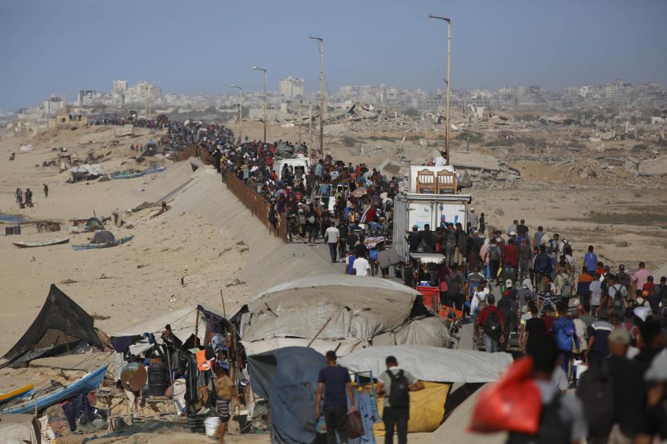 Imaginile durerii și neputinței: Palestinienii se întorc în Gaza după doi ani, dar casele lor nu mai există. „Nu știm unde să mergem” 1014229