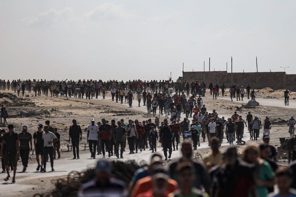 Imaginile durerii și neputinței: Palestinienii se întorc în Gaza după doi ani, dar casele lor nu mai există. „Nu știm unde să mergem” 1014231