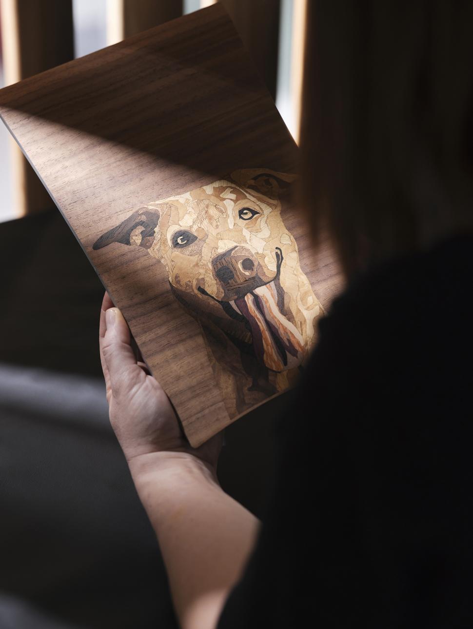 Un cuplu din SUA a plătit un milion de dolari pe o mașină Rolls Royce personalizată pentru câinele familiei: Cum arată „Spectre Bailey” 1013295