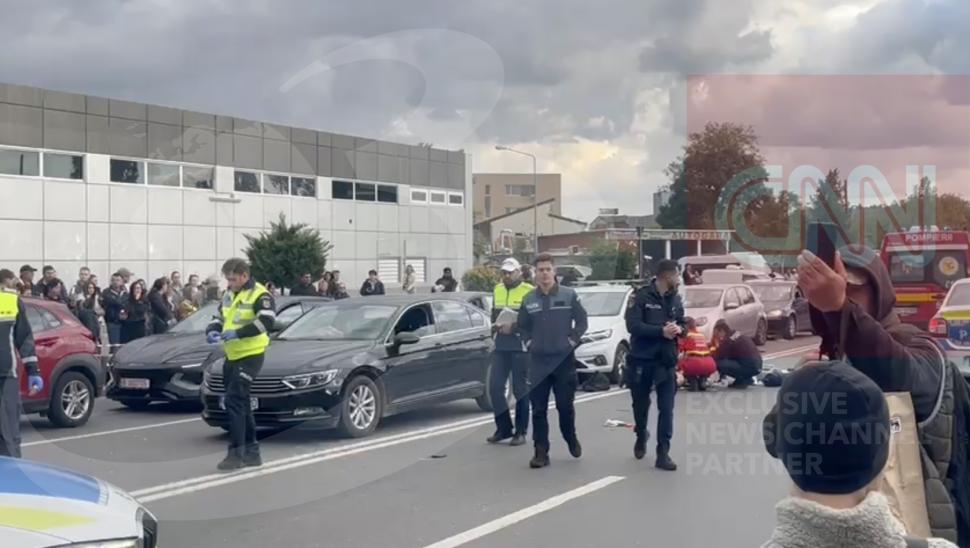 Mamă lovită mortal pe trecere în București, cu fetița de 2 ani. Fiul ei de 10 ani o suna chiar atunci, dar i-a răspuns medicul SMURD 1014586