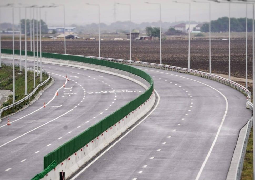 S-a deschis circulația pe noul drum național DN69A. Acesta face legătura între DN69 şi Autostrada A1 1014498