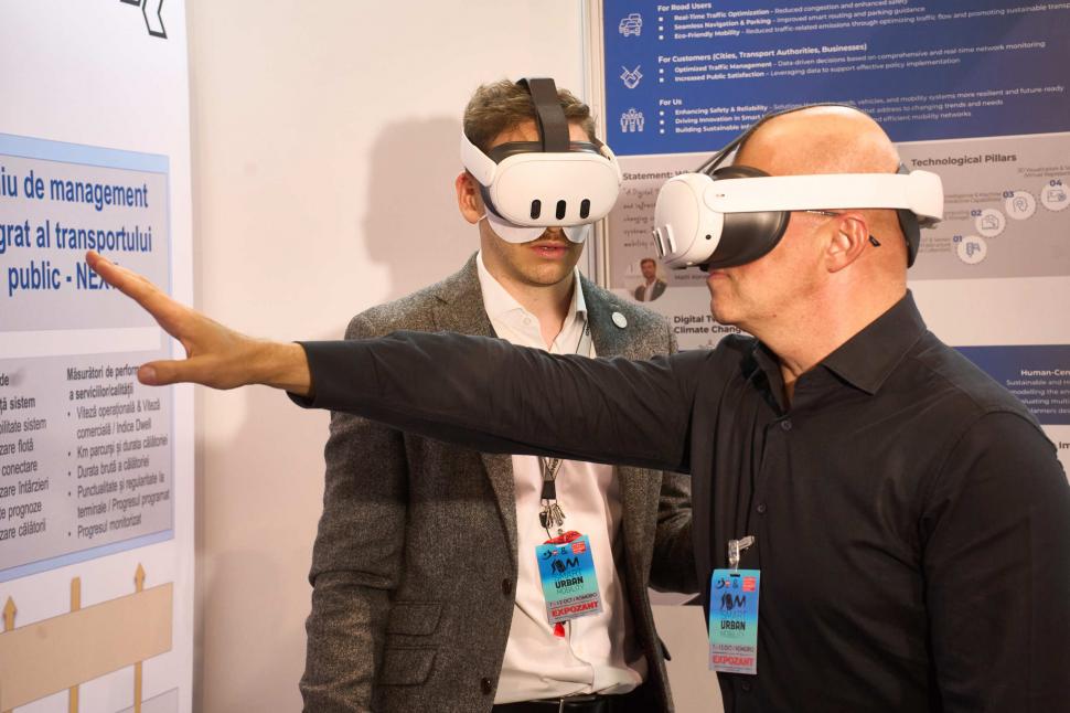 75.355 de vizitatori la cel mai important eveniment dedicat oraşelor viitorului, organizat de Antena 3 CNN cu Salonul Auto București 1015467