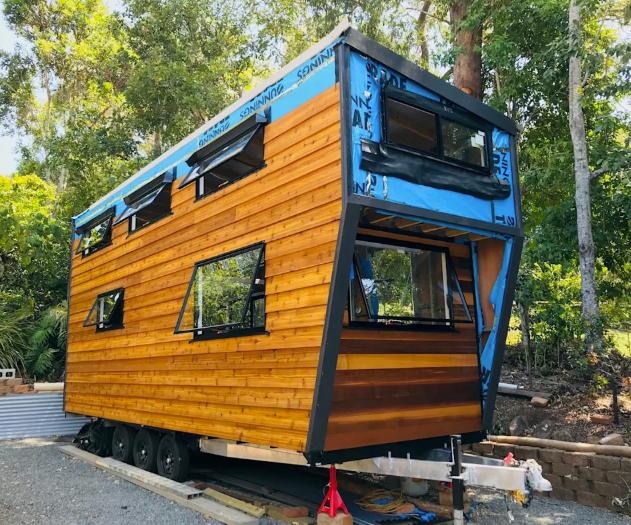 O casă arată atât de bine, că nu ai crede că are doar 17 mp. Louise a construit-o singură la 56 de ani, deoarece chiria era prea scumpă 1014850